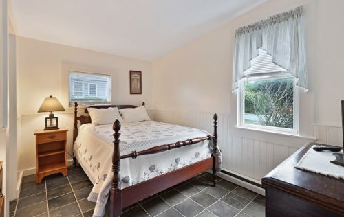 73 Main St, Chatham MA 02633-2419 exterior