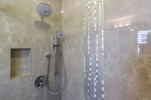 32 Larkfield, Irvine CA 92620-2140 exterior