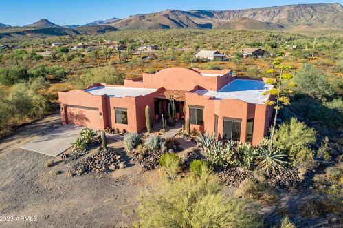 48909 3rd Ave, Phoenix AZ 85027-4700 exterior