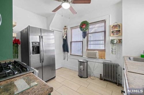 5 Davidson St, Belleville NJ  07109-3207 exterior