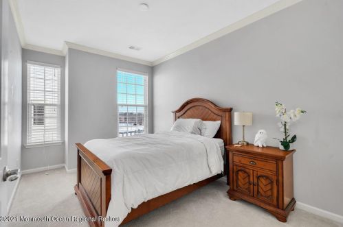 44 Kyle Dr, Tinton Falls NJ 07712-7535 exterior