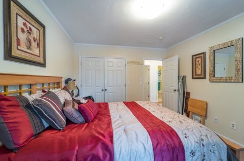 44 Rudolph St, Worcester MA 01604-3126 exterior