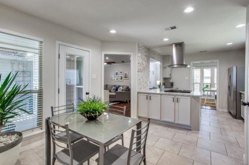 1928 Hawken Dr, Plano TX 75023-1761 exterior