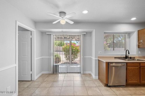 19615 36 St, Phoenix AZ 85050-3945 exterior