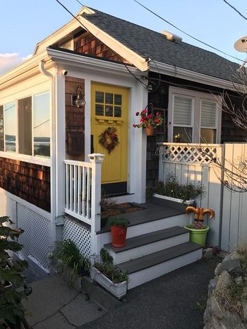 10 James Ave, Nahant, MA 01908-1006