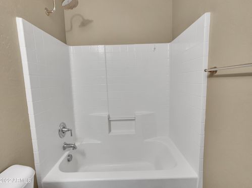 5521 27 Dr, Phoenix AZ 85045-2210 exterior