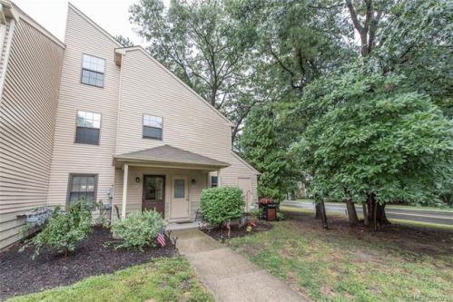1710 Dahlia Ct, Jackson Twp NJ  08527-4133 exterior