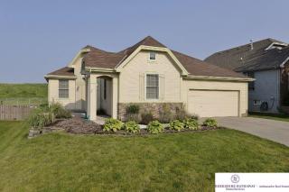 9608 28th Ave, Bellevue, NE 68147-2495