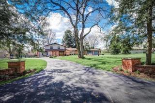 3987 Riverview Dr, Columbus OH  43221-4911 exterior