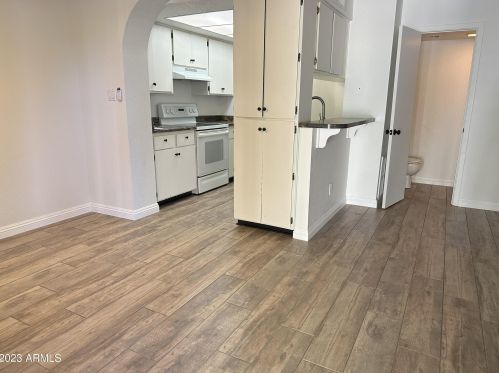 714 Eugie Ave, Phoenix AZ  85022-4836 exterior