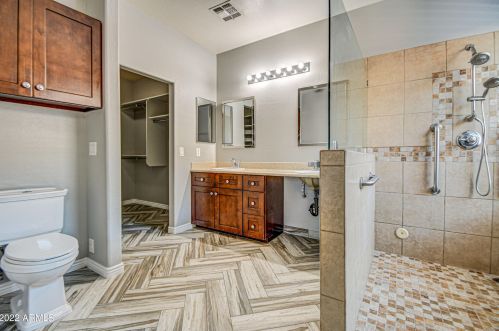 4217 73 Dr, Phoenix AZ 85033-2512 exterior