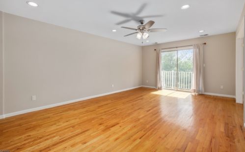 14 Millie Ln, East Hanover NJ  07936-3426 exterior