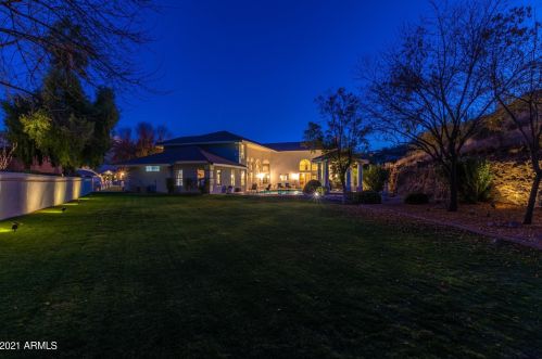 14828 15th Ave, Phoenix AZ 85015-3806 exterior