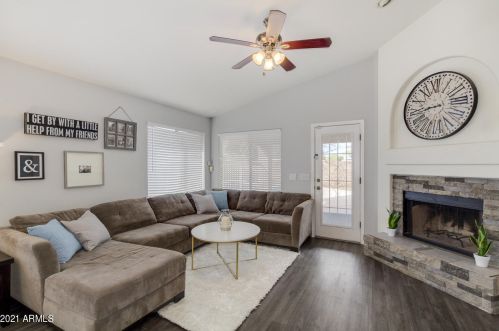 21845 48 Pl, Phoenix AZ 85044-1228 exterior