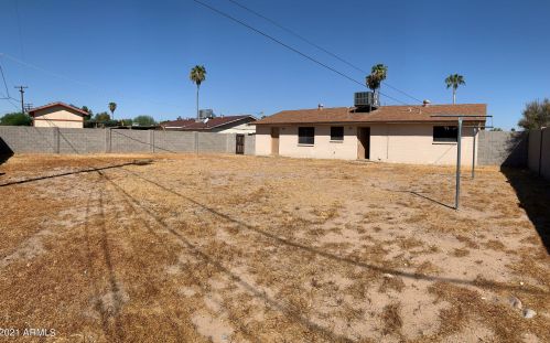 1739 Behrend Dr, Phoenix AZ 85050-7922 exterior