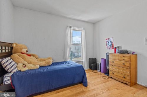 13 Equestrian Dr, Burlington NJ 08016-3065 exterior