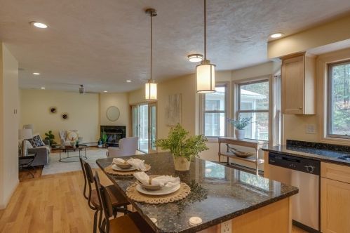 6 Patriot Way, North Reading MA 01864-3224 exterior