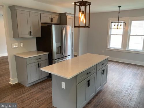 645 Delaware St, West Deptford NJ  08096-1576 exterior