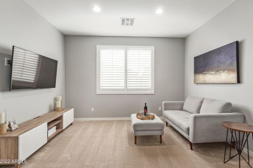 21618 39th Ter, Phoenix AZ  85050-4911 exterior