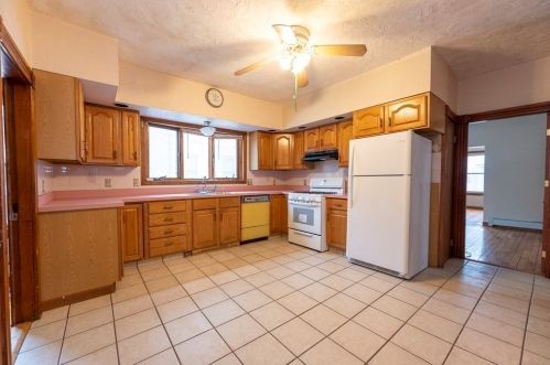 93 Cutler St, Worcester MA 01604-4801 exterior