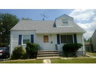 18 Tyler Ave, Carteret, NJ 07008-1731