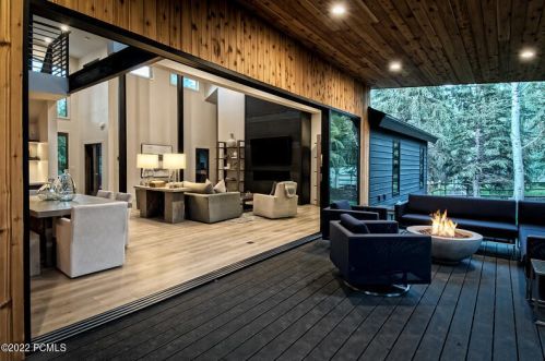 4928 Silver Spg, Park City UT 84098-6042 exterior