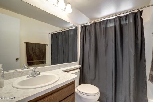 1615 Charleston Ave, Phoenix AZ 85032-1593 exterior