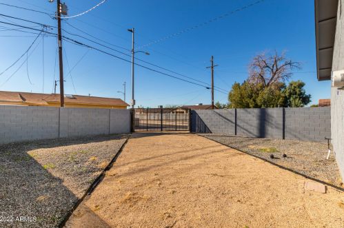 953 Cocopah St, Phoenix AZ  85007-4118 exterior