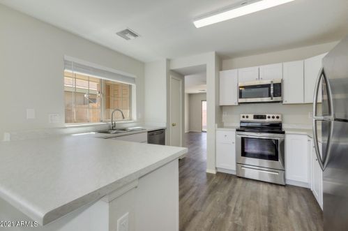 3140 Carson Rd, Phoenix AZ  85041-6341 exterior