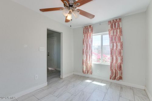 2545 Atlanta Ave, Phoenix AZ 85040-2710 exterior