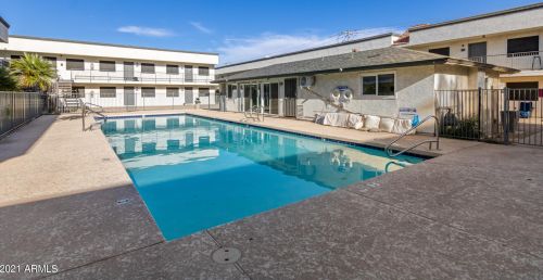 18202 Cave Creek Rd, Phoenix AZ  85032-1004 exterior