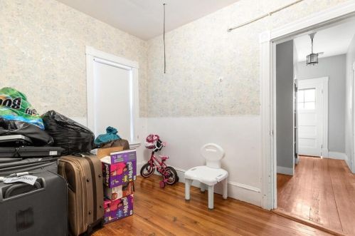 24 Chatham Rd, Everett MA 02149-4915 exterior