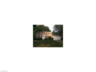 609 Lindford Dr, Cleveland OH  44140-1975 exterior