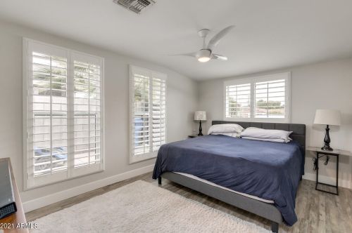 3340 Clarendon Ave, Phoenix AZ 85031-3140 exterior