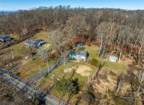 370 Shire Rd, Milford NJ  08848-1720 exterior