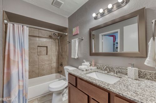 1208 Campbell Ave, Phoenix AZ 85015-3824 exterior