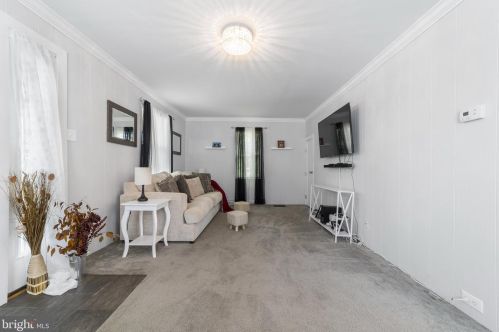 308 Colonial Ave, West Deptford NJ  08096-1010 exterior