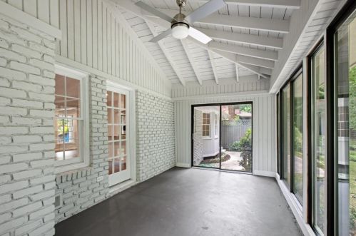 4831 Cambridge Dr, Atlanta GA  30338-5005 exterior