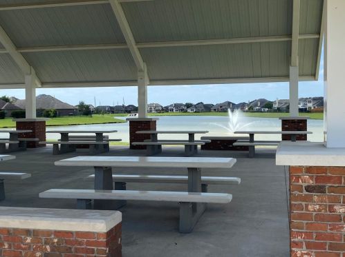 207 Conchola Ln, Richmond TX 77469-1823 exterior