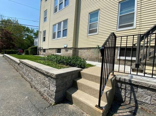 29 Halmstad St, Worcester MA 01607-1520 exterior