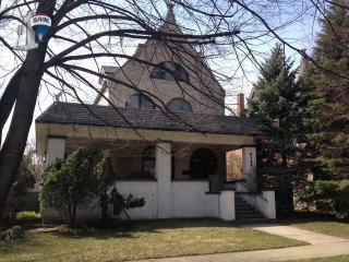 3144 Wenonah Ave, Forest View, IL 60402-2928