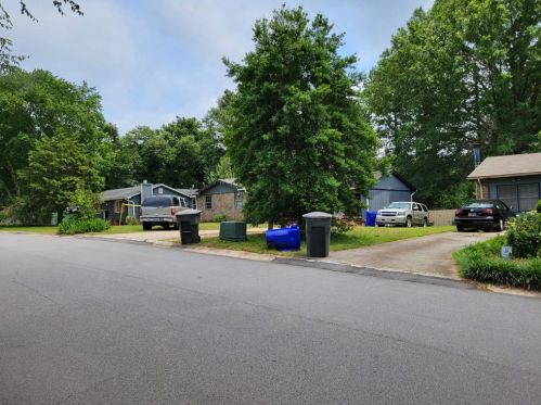 921 Doeskin Dr, Conyers GA 30012-4079 exterior