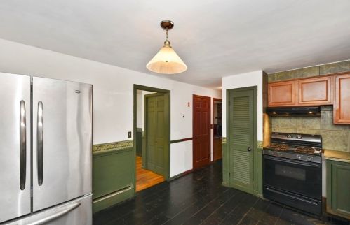 9 Knollwood Rd, Worcester MA 01612-1326 exterior