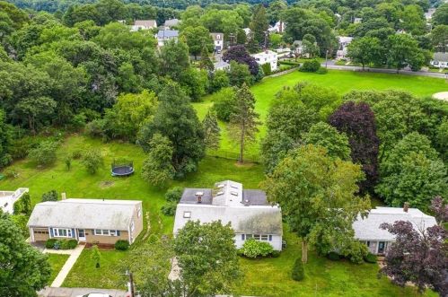 35 Crosby St, Arlington MA 02474-2257 exterior