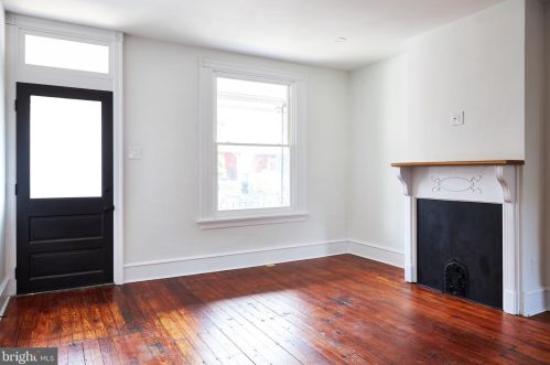 5221 Hazel Ave, Philadelphia PA  19143-1526 exterior