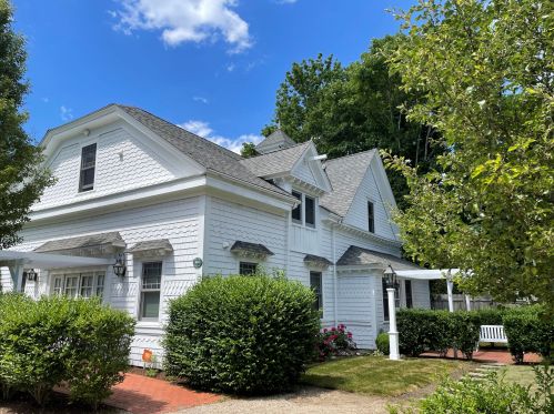 40 Main St, Falmouth MA 02540-3129 exterior