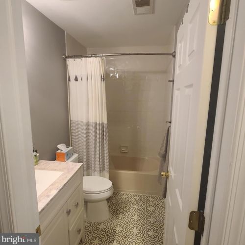 148 Burnet Cres, Trenton NJ 08691-4151 exterior