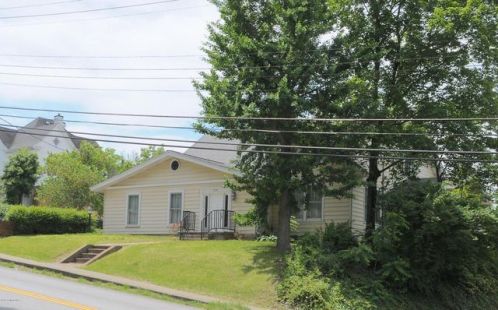 206 Jamestown St, Columbia KY  42728-1115 exterior