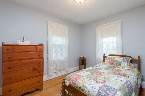 24 Volusia Rd, Hingham MA 02043-3041 exterior