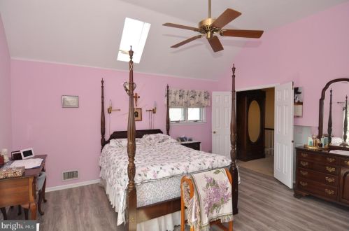 24854 Main St, Columbus NJ 08022-1339 exterior